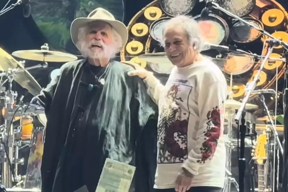 Bob Weir’s Last Concert Was a Joyous Celebration of Grateful Dead