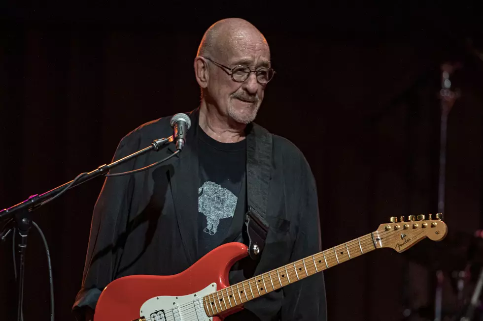 Dave Mason ‘Hospitalized Due to Serious Infection’