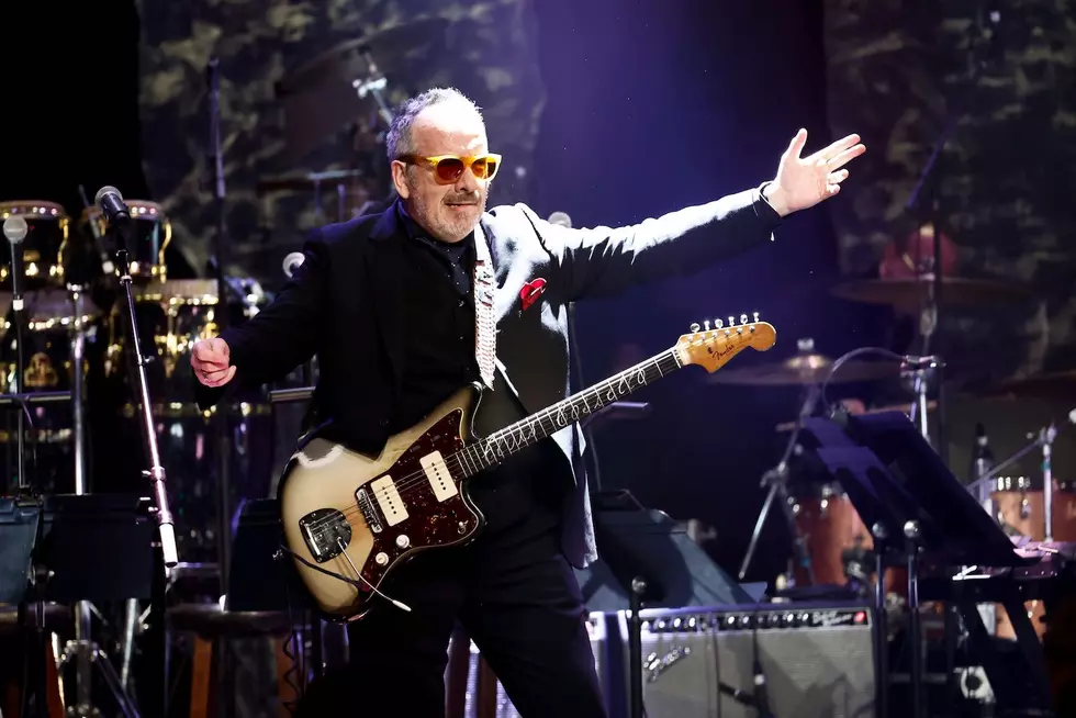 Elvis Costello Launches ‘Early Songs’ Tour: Set List, Video