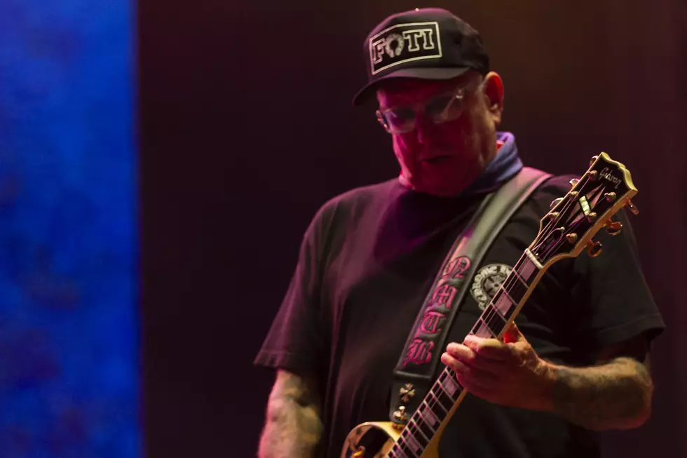 Sex Pistols Postpone Tours After Steve Jones Breaks Wrist