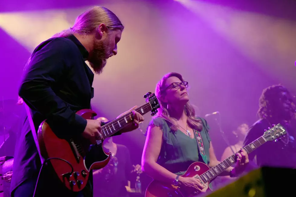 Hear New Tedeschi Trucks Song from Final 'I Am the Moon' LP